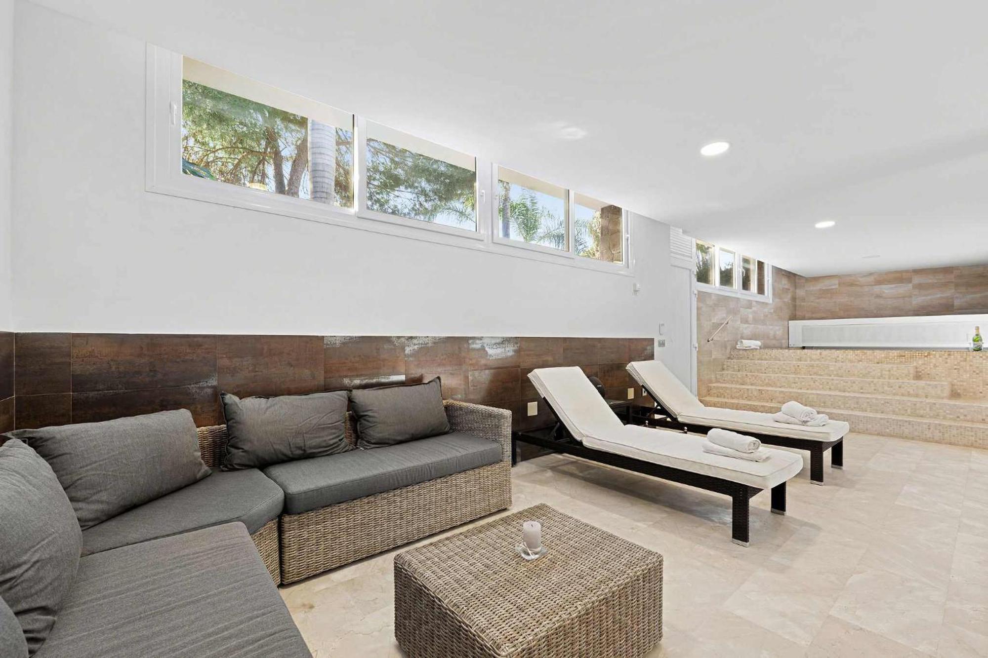 Anna Pool Gym Cinema Pool 7 Bedrooms *